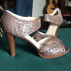 Stacked heel, boho, perforated leather